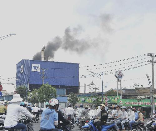 Ô nhiễm không khí ở Hà Nội và TP. Hồ Chí Minh gần bằng Bắc Kinh ảnh 1
